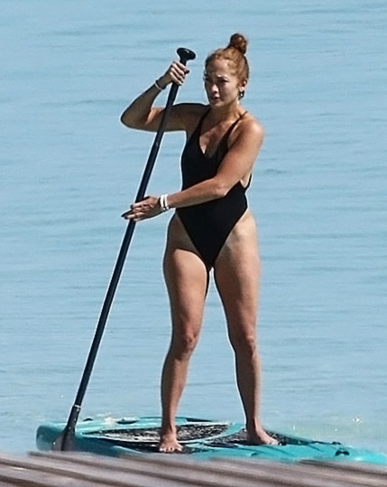 Jennifer Lopez Nude Pics and Naked Sex Videos 79