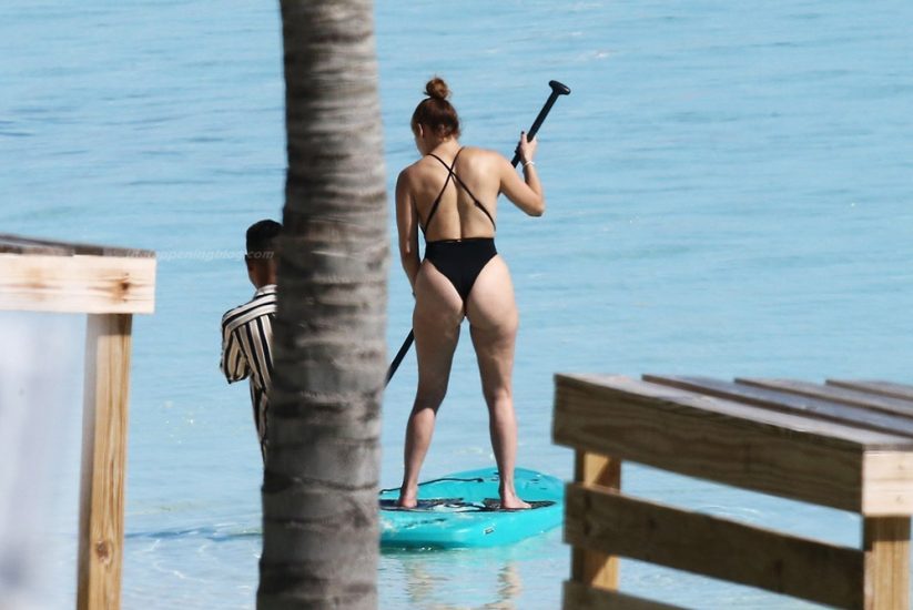 Jennifer Lopez Nude Pics and Naked Sex Videos 118
