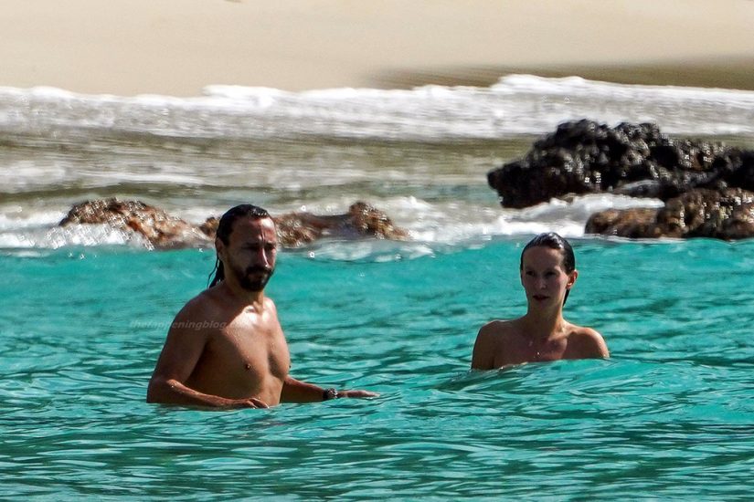 Bob Sinclar NUDE On The Beach & Shirtless, Bulge & Hot Pics 43