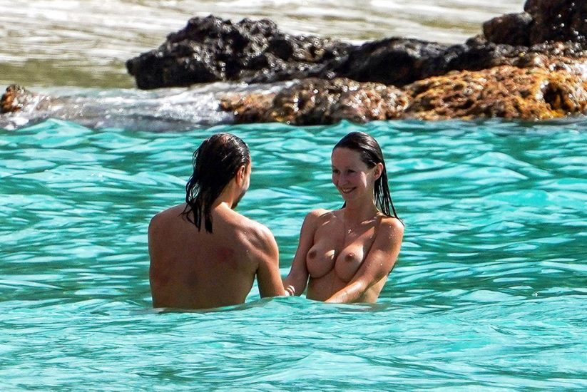 Bob Sinclar NUDE On The Beach & Shirtless, Bulge & Hot Pics 162