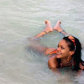 Rihanna Naked Leaks and PORN Sex Tape [2021 NEWS] 139