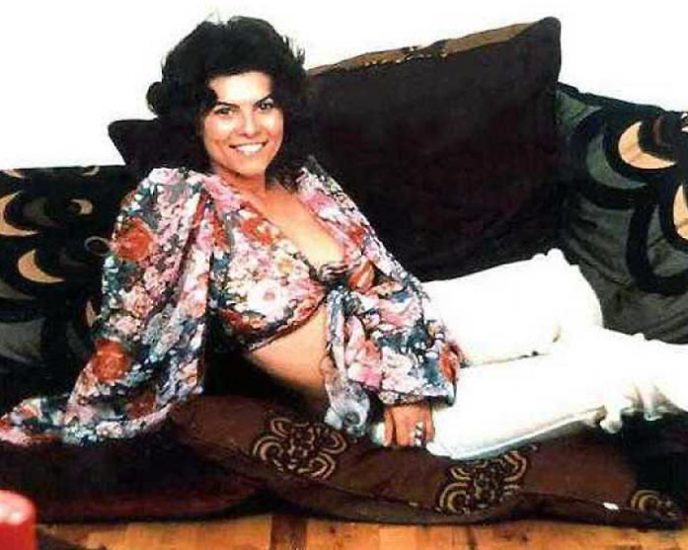 Adrienne Barbeau Nude Images and Sex Scenes 597