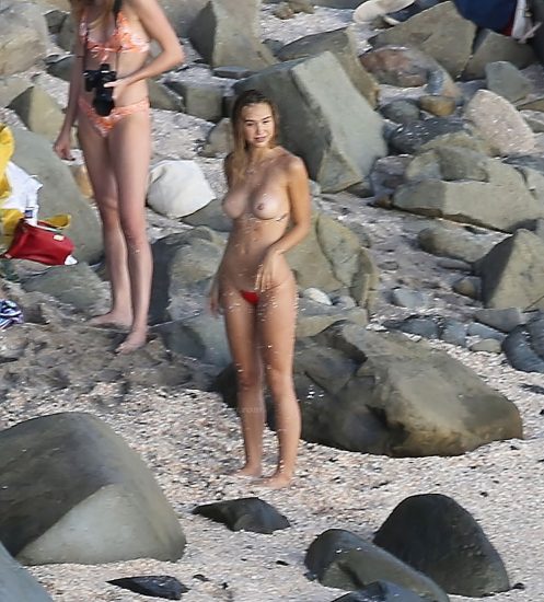 Alexis Ren Nude LEAKED Pics and SnapChat Private Porn 64