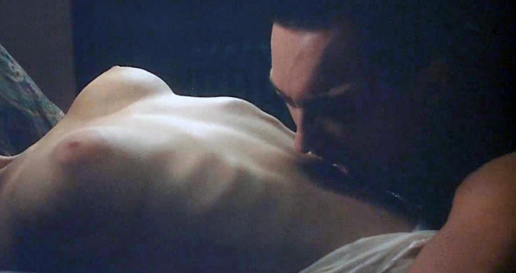 Alyssa milano embrace vampire - Hot Nude