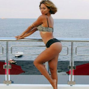 Beyonce Nude and Hot Pics & Leaked Porn Video [2021] 123