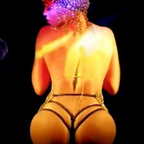 Beyonce Nude and Hot Pics & Leaked Porn Video [2021] 418