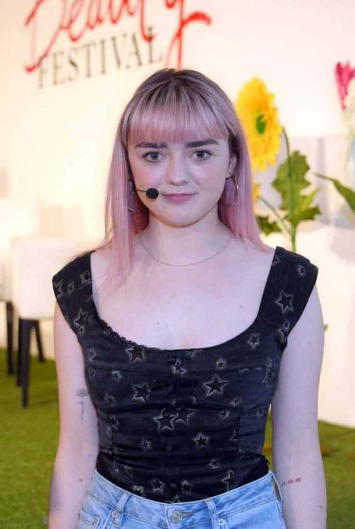 Maisie Williams Nude And Hot Pics Porn Video Scandal Planet Hot