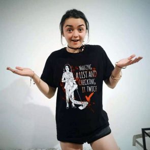 Maisie Williams Nude and Hot Pics & Porn Video [2021] 69