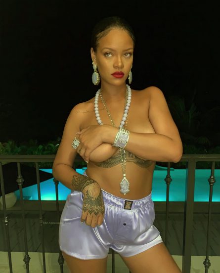 Rihanna pics leaked