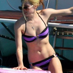 Avril Lavigne Nude in Leaked Porn and Private Pics 129