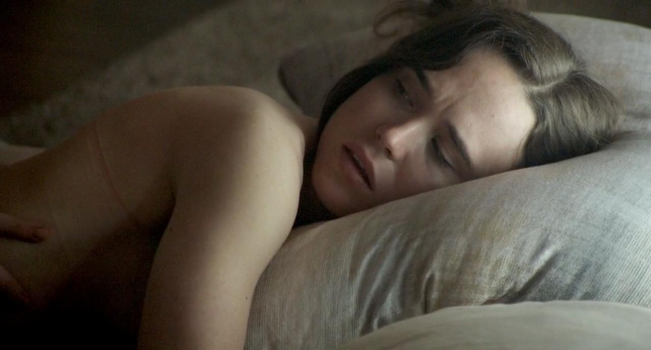Ellen Page Naked in Lesbian Sex Scenes.