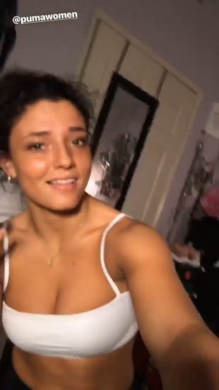 Jade Chynoweth Nudes and Shocking Porn Scandal 678