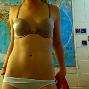Jane Levy Nude Photos and Leaked Porn Video 28