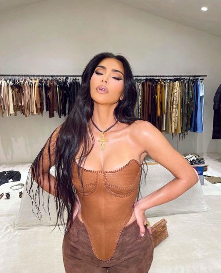 2021 Kim Kardashian Nude in Sex Tape – Famous PORN ! 109