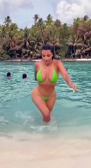 2021 Kim Kardashian Nude in Sex Tape – Famous PORN ! 64