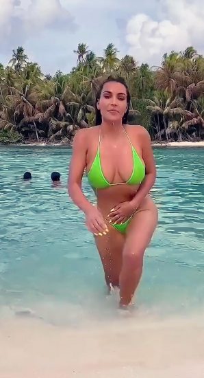 2021 Kim Kardashian Nude in Sex Tape – Famous PORN ! 60