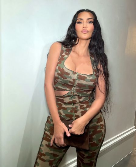 2021 Kim Kardashian Nude in Sex Tape – Famous PORN ! 250