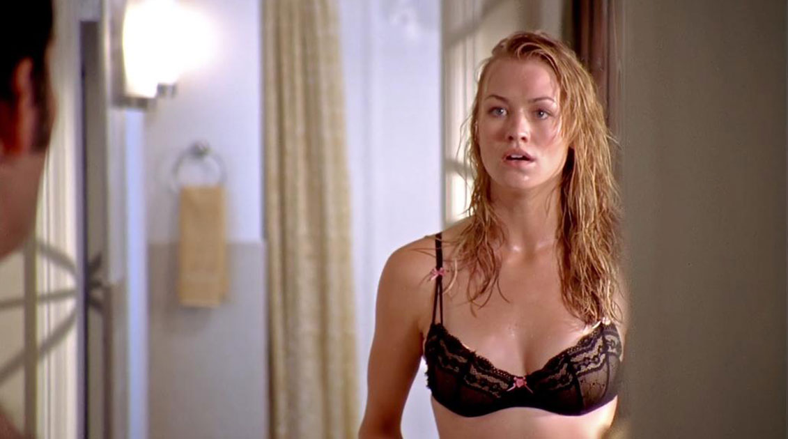 Yvonne Strahovski Sexy Scene Under the Shower in 'Chuck' Series.