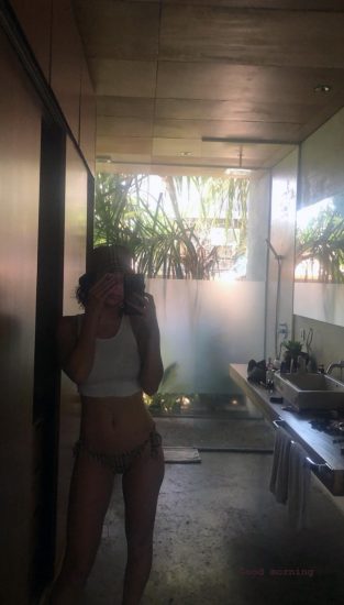 Charli XCX Nude Pics, Porn and Hot Photos 18
