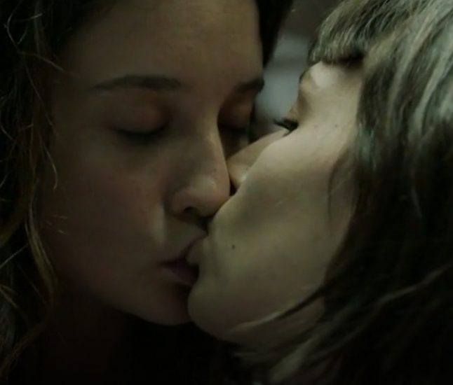 Ursula Corbero lesbian kiss