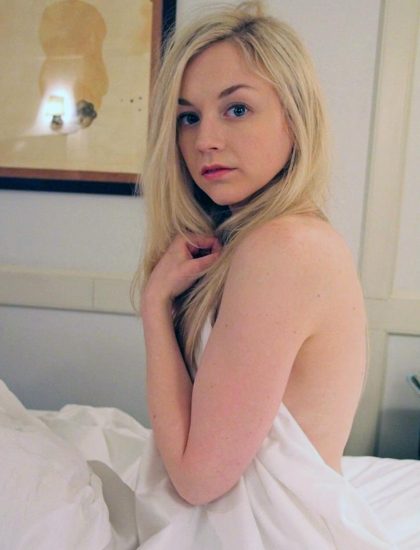 Emily Kinney Nude Leaked Pics, Porn and Sex Scenes 6