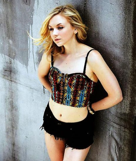 Emily Kinney Nude Leaked Pics, Porn and Sex Scenes 52
