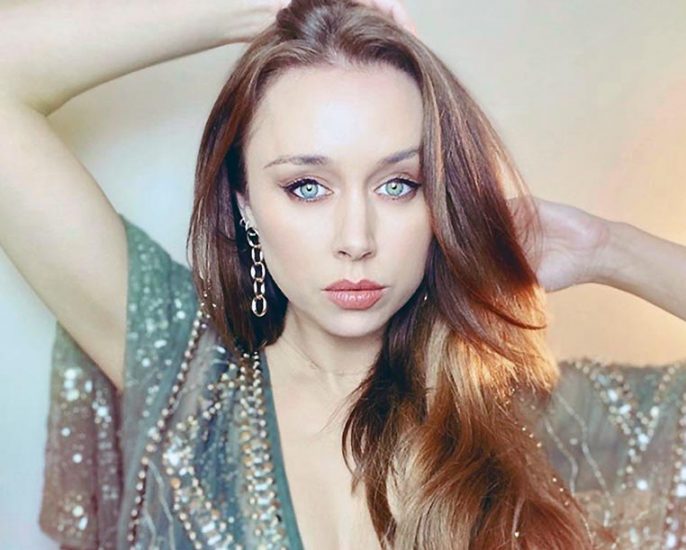 Una Healy Nude and Sexy Pics and LEAKED Porn Video 2