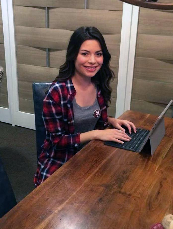 Miranda Cosgrove Nude In Her Leaked Porn Video Scandal