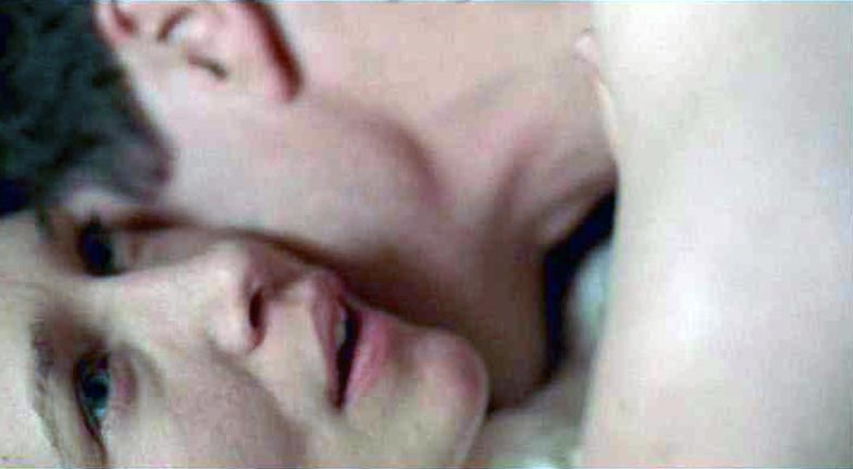 Vera Farmiga Nude in Explicit Sex Scenes 26