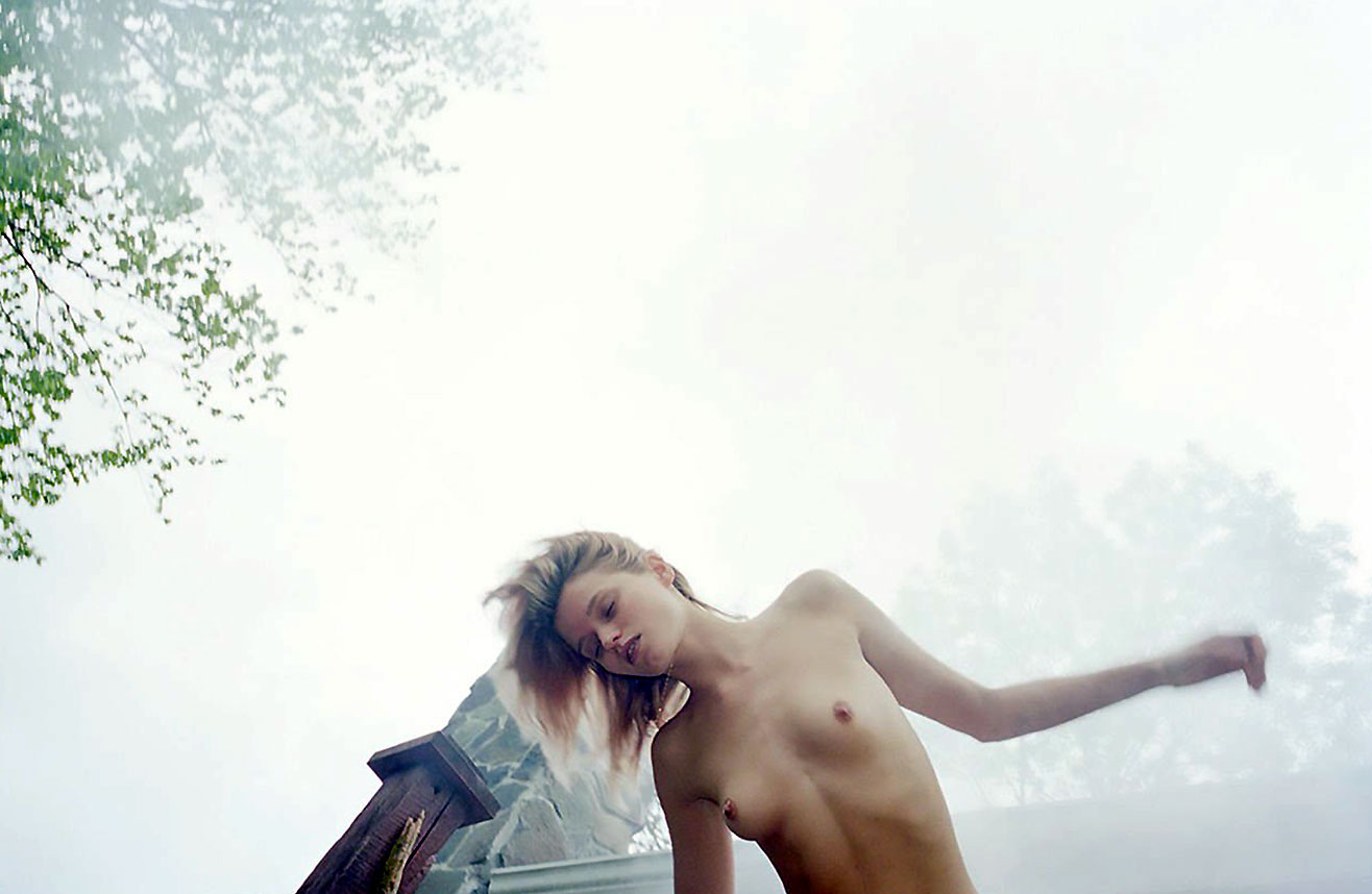 Abbey Lee Kershaw Nude Pics.