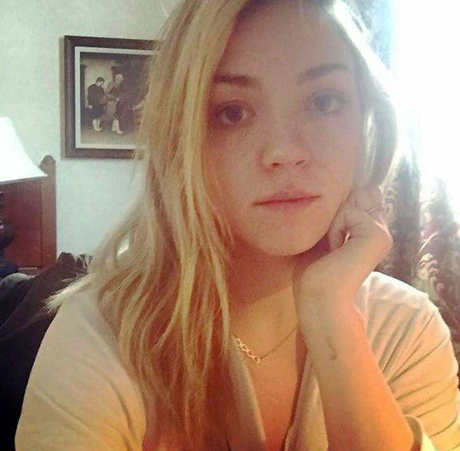 Abby Elliott Nude Leaked Pics Porn Video Scandal Planet Hot Sex