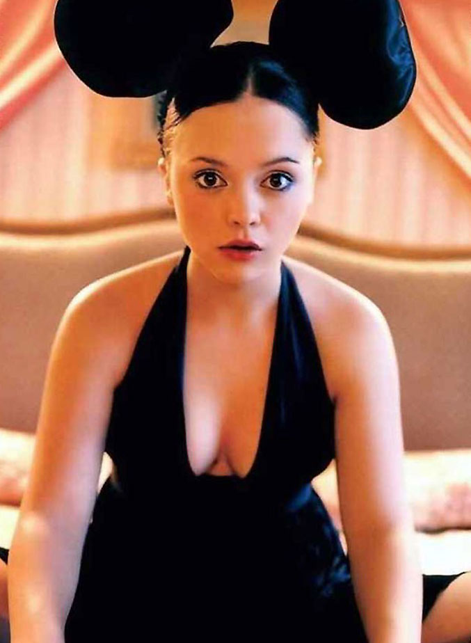 Christina Ricci Nude Scenes And Porn Video And Sexy Pics Scandal Planet