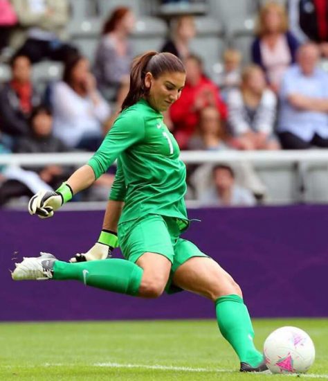 Hope Solo feet and legs