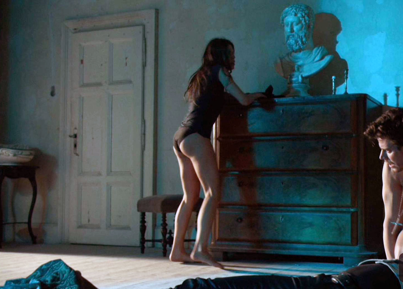 Ana Ularu Nude and Hot Pictures Collection.