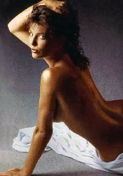 428px x 613px - Kelly LeBrock Nude and Hot Pics and Porn - Scandal Planet
