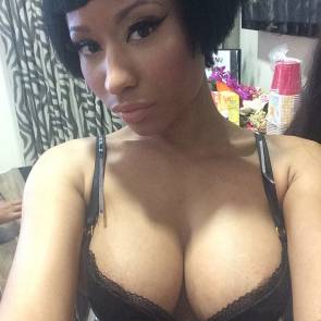 Nicki Minaj nude In Bra Sexy