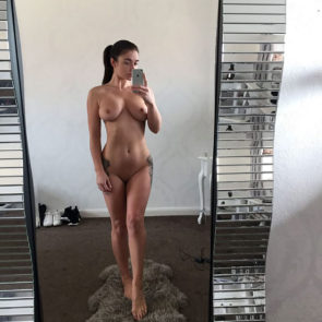 Scarlet Bouvier naked selfie