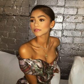 Zendaya hot nude shoulders