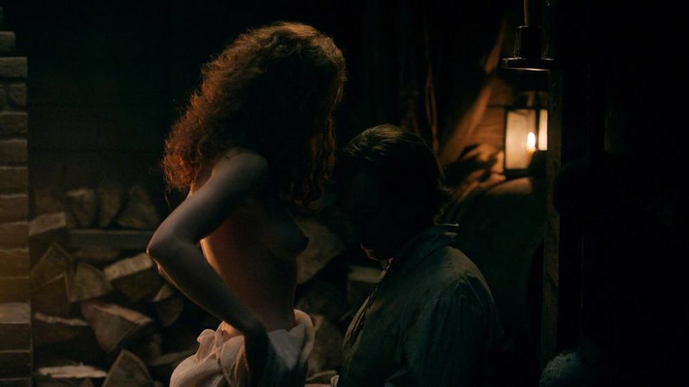 Sophie Skelton nude tits