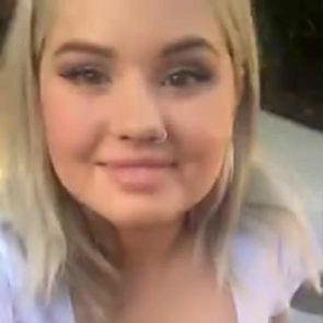 Debby Ryan hot snapchat video