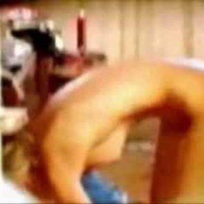 Erin Andrews naked in leaked video