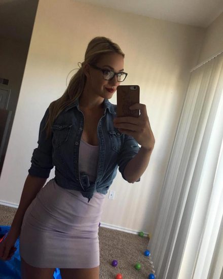 Paige Spiranac hot selfie