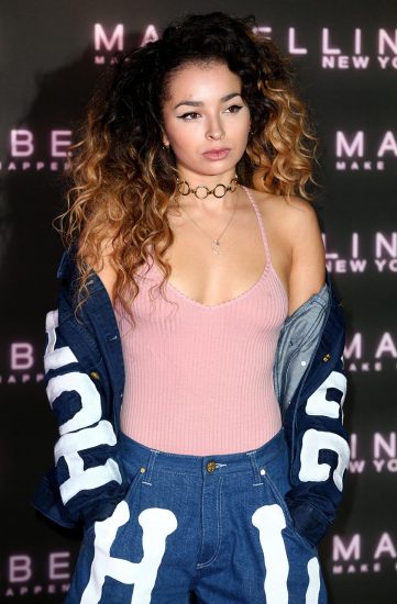 Ella Eyre hot cleavage