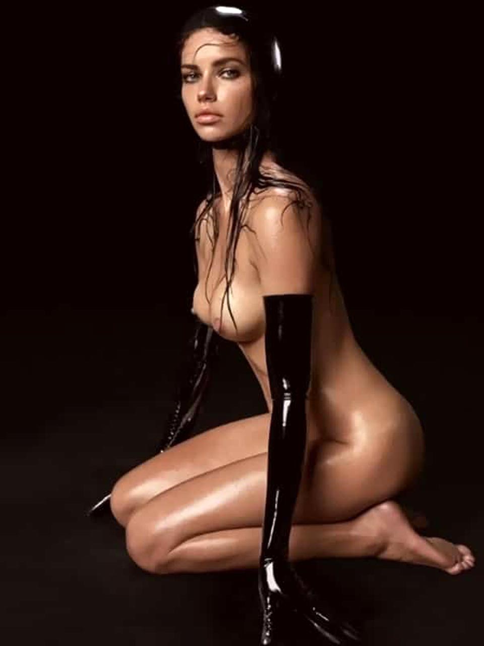 Adriana Lima Nude Body Porn Sex Picture.