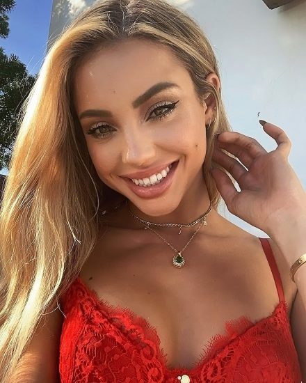 Charly Jordan red bra