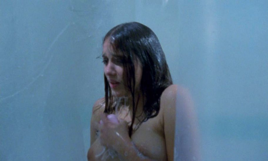 Marion Cotillard nude in scene