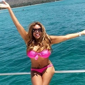 Wendy Williams pink bikini