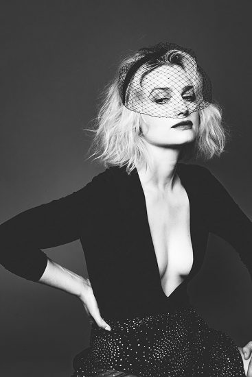 Alison Sudol naked cleavage