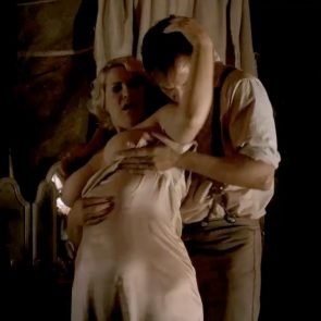 Cynthia Ettinger nude in Carnivale - S01E09 1