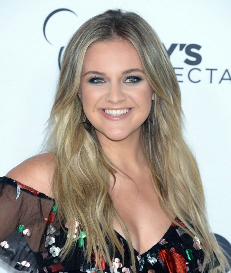 Kelsea Ballerini hot boobs